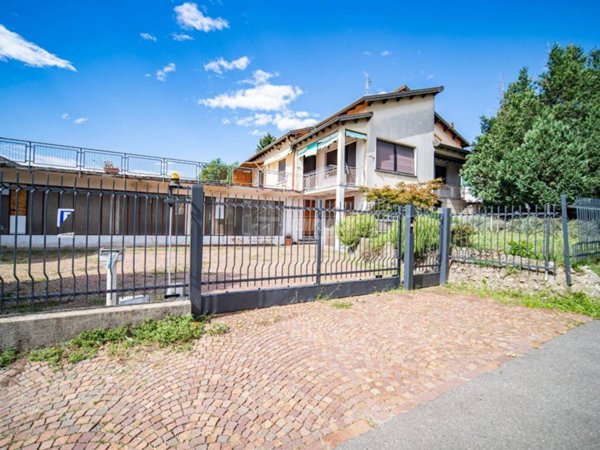 casa indipendente in vendita ad Oggiona con Santo Stefano