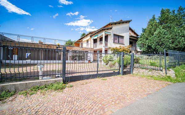 casa indipendente in vendita ad Oggiona con Santo Stefano