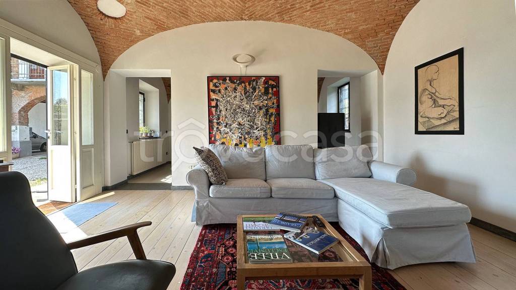 casa indipendente in vendita ad Oggiona con Santo Stefano in zona Santo Stefano