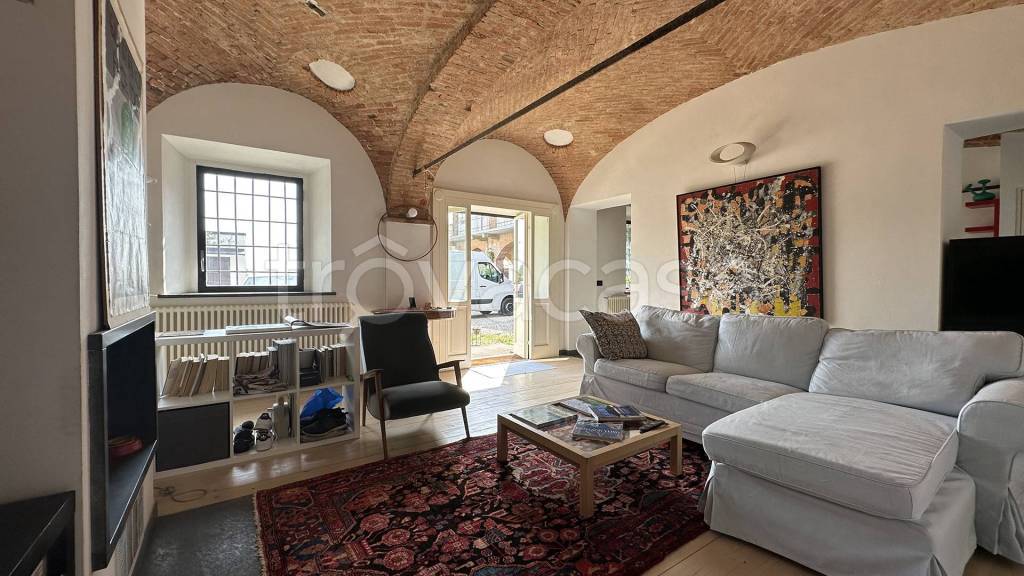 casa indipendente in vendita ad Oggiona con Santo Stefano in zona Santo Stefano