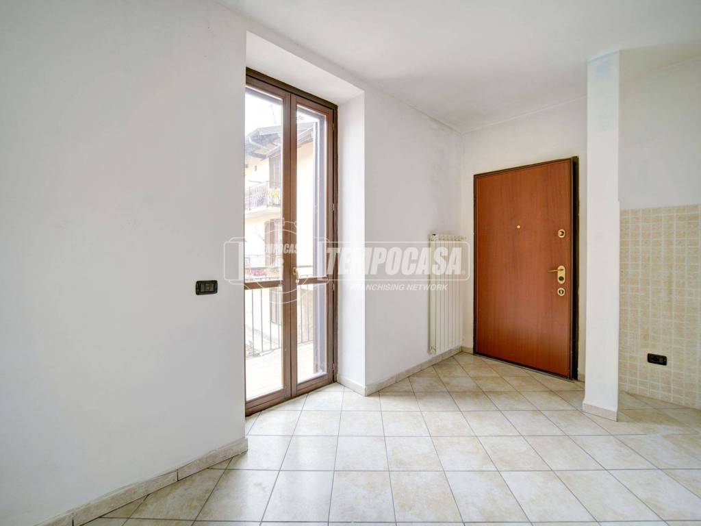 appartamento in vendita ad Oggiona con Santo Stefano in zona Santo Stefano