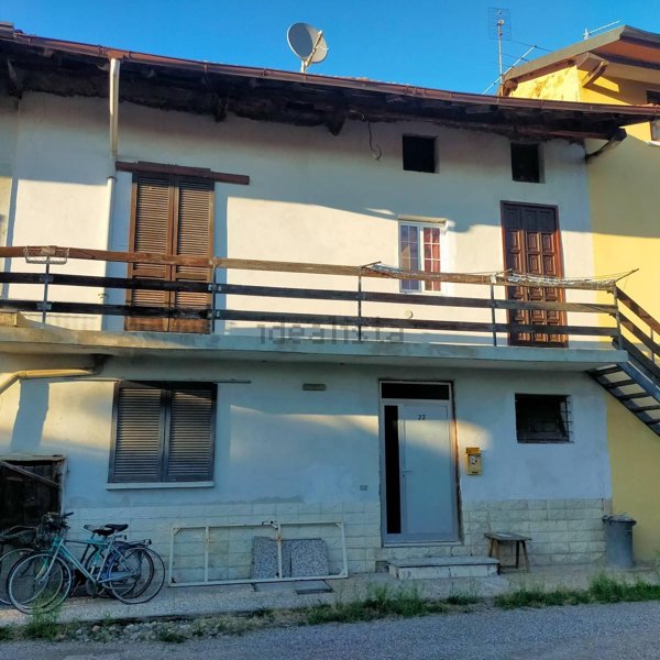 appartamento in vendita ad Oggiona con Santo Stefano