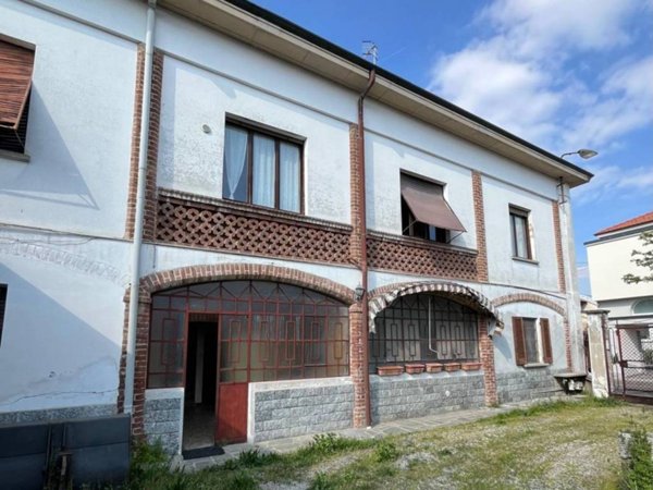 casa semindipendente ad Oggiona con Santo Stefano in zona Santo Stefano