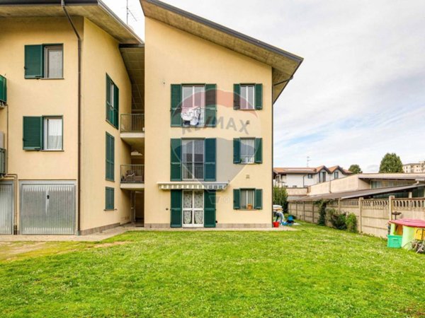 appartamento in vendita ad Oggiona con Santo Stefano in zona Santo Stefano