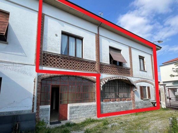 casa indipendente in vendita ad Oggiona con Santo Stefano in zona Santo Stefano