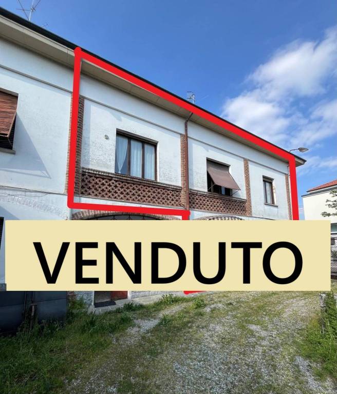 casa indipendente in vendita ad Oggiona con Santo Stefano in zona Santo Stefano