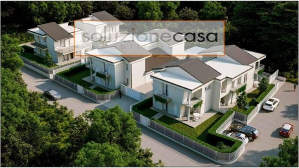casa indipendente in vendita ad Oggiona con Santo Stefano in zona Santo Stefano
