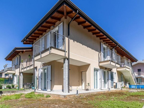 casa indipendente in vendita ad Oggiona con Santo Stefano
