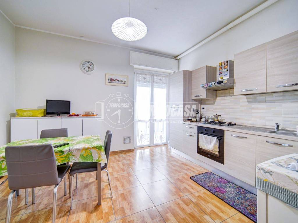 appartamento in vendita ad Oggiona con Santo Stefano in zona Santo Stefano