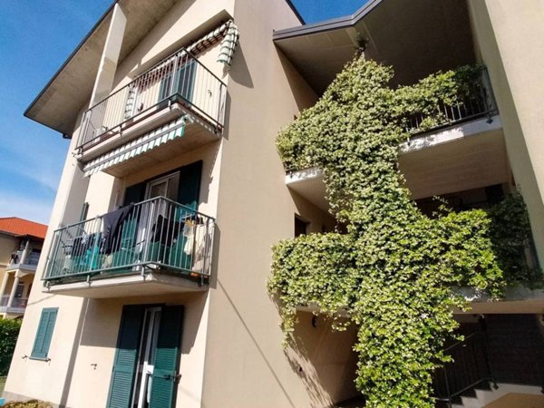 appartamento in vendita ad Oggiona con Santo Stefano in zona Santo Stefano