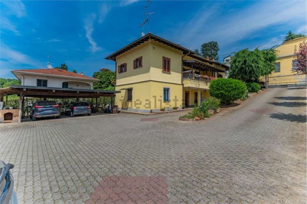 casa indipendente in vendita ad Oggiona con Santo Stefano