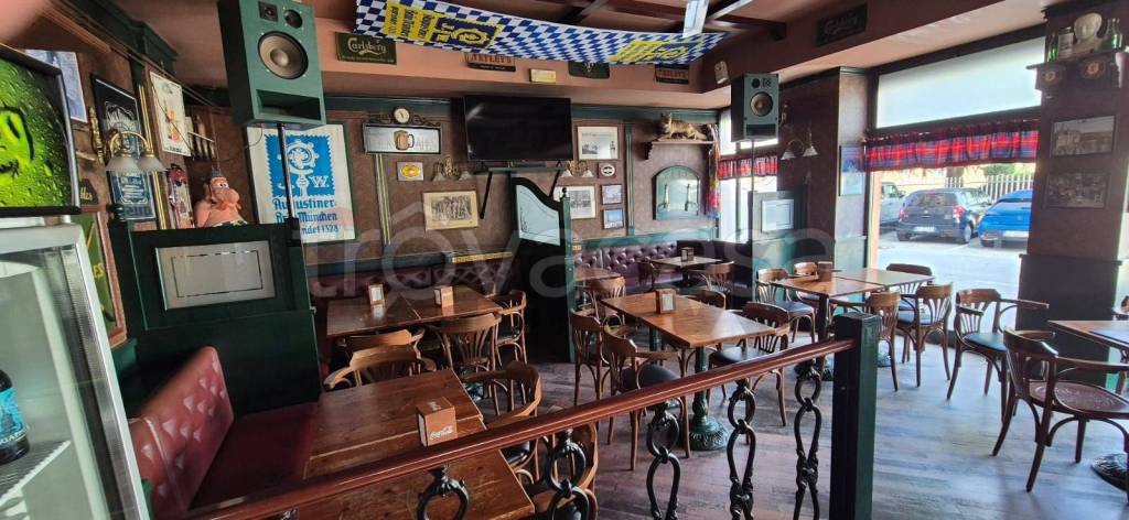 negozio in vendita ad Oggiona con Santo Stefano