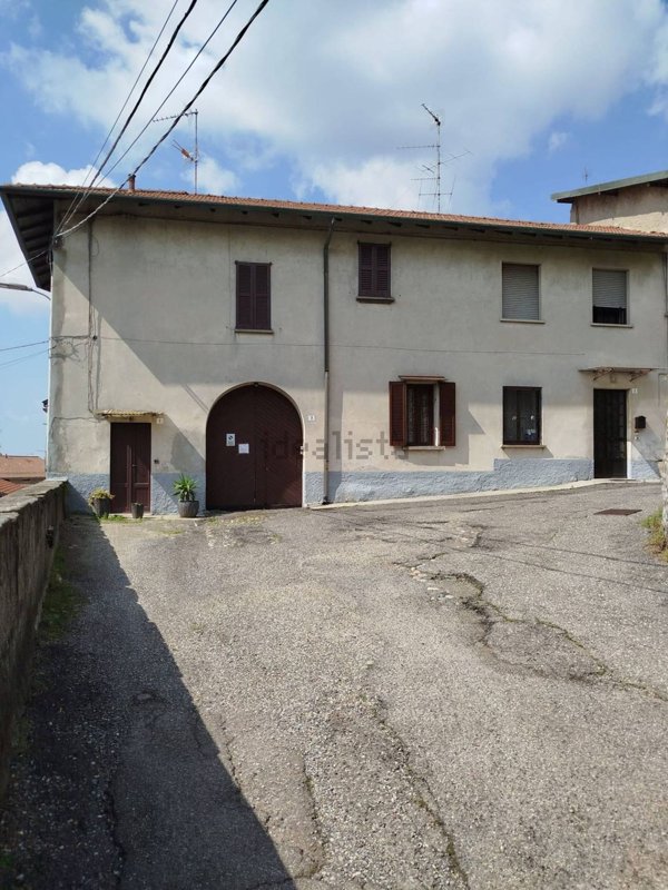 casa indipendente in vendita ad Oggiona con Santo Stefano