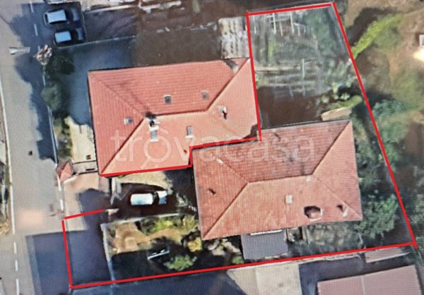 casa indipendente in vendita ad Oggiona con Santo Stefano