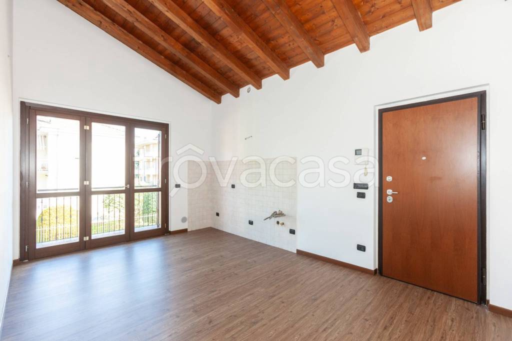 appartamento in vendita ad Oggiona con Santo Stefano