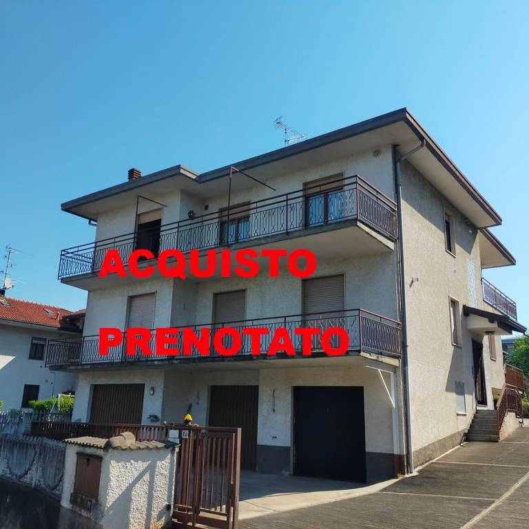 appartamento in vendita ad Oggiona con Santo Stefano in zona Santo Stefano