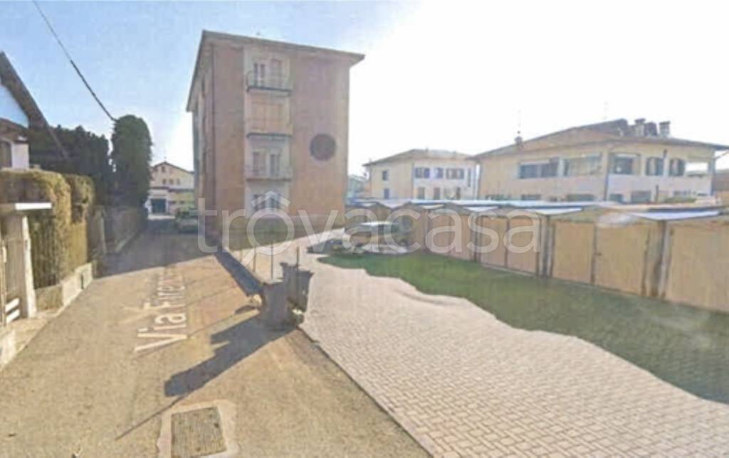 appartamento in vendita ad Oggiona con Santo Stefano in zona Santo Stefano