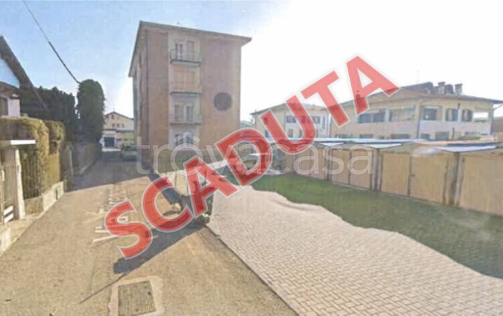 appartamento in vendita ad Oggiona con Santo Stefano in zona Santo Stefano