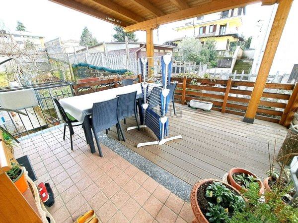 appartamento in vendita ad Oggiona con Santo Stefano