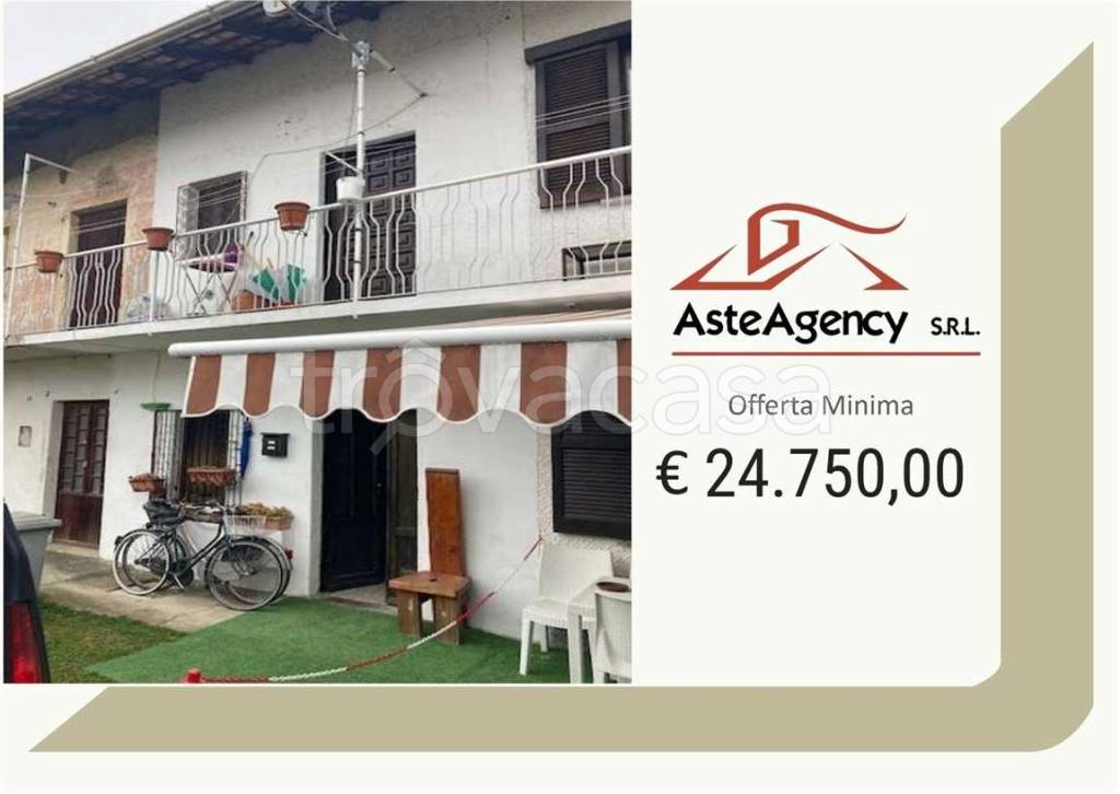 appartamento in vendita ad Oggiona con Santo Stefano in zona Santo Stefano