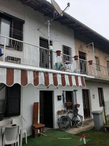 appartamento in vendita ad Oggiona con Santo Stefano in zona Santo Stefano