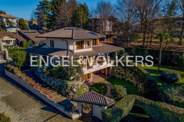 casa indipendente in vendita ad Oggiona con Santo Stefano