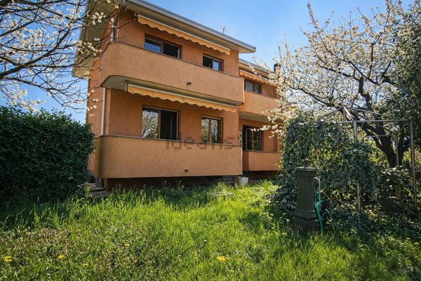 casa indipendente in vendita ad Oggiona con Santo Stefano in zona Santo Stefano