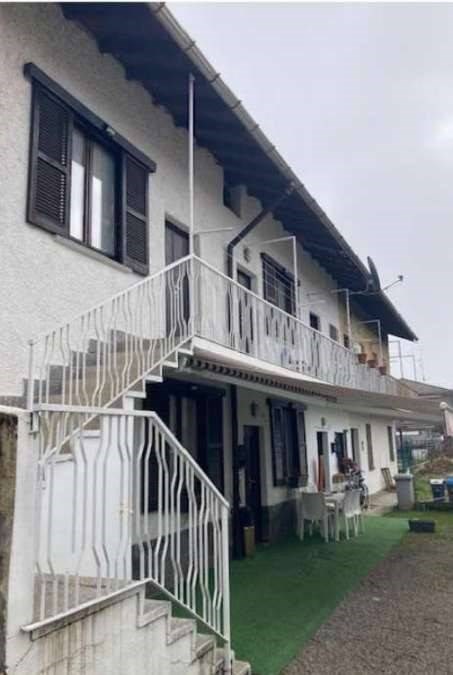 appartamento in vendita ad Oggiona con Santo Stefano