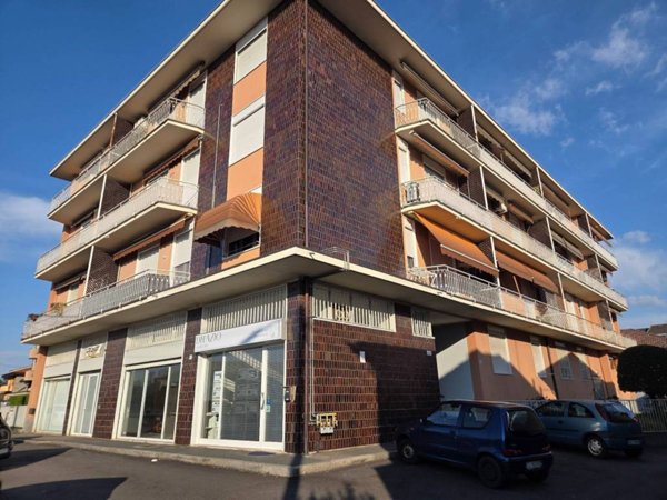 appartamento in vendita ad Oggiona con Santo Stefano in zona Santo Stefano