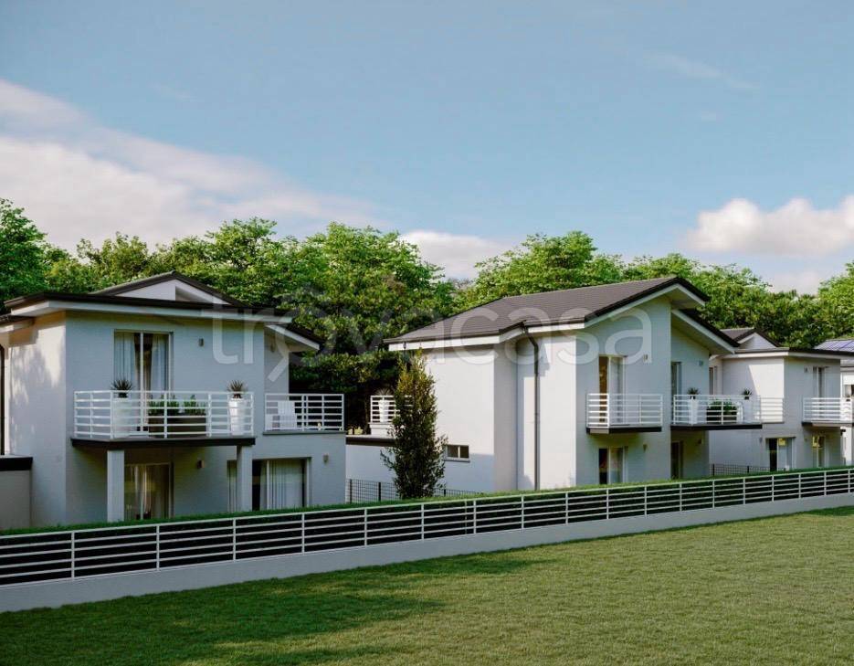 casa indipendente in vendita ad Oggiona con Santo Stefano in zona Santo Stefano