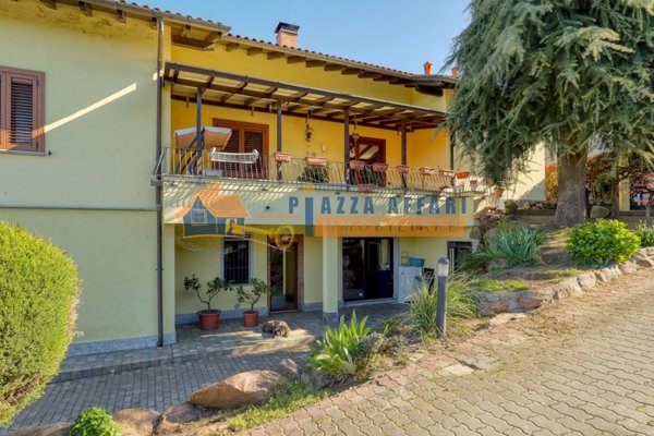 casa indipendente in vendita ad Oggiona con Santo Stefano in zona Santo Stefano