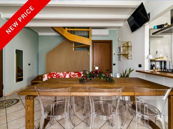 appartamento in vendita ad Oggiona con Santo Stefano in zona Santo Stefano