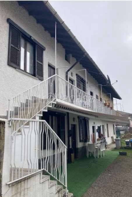 appartamento in vendita ad Oggiona con Santo Stefano in zona Santo Stefano