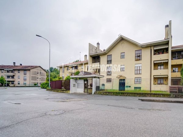 appartamento in vendita ad Oggiona con Santo Stefano in zona Santo Stefano