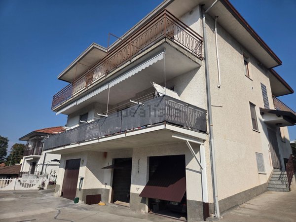 appartamento in vendita ad Oggiona con Santo Stefano in zona Santo Stefano