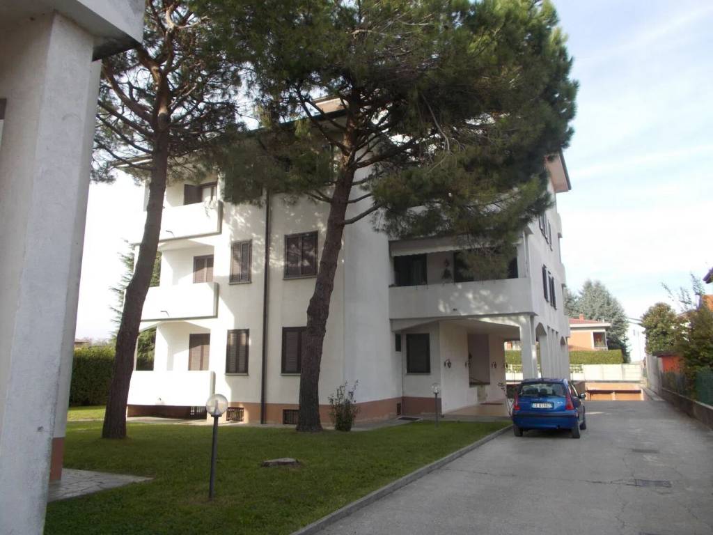 appartamento in vendita ad Oggiona con Santo Stefano in zona Santo Stefano