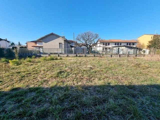 terreno edificabile in vendita ad Olgiate Olona