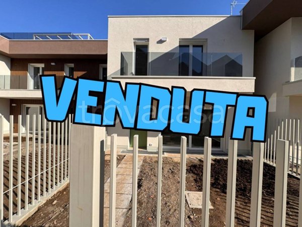 casa indipendente in vendita ad Olgiate Olona