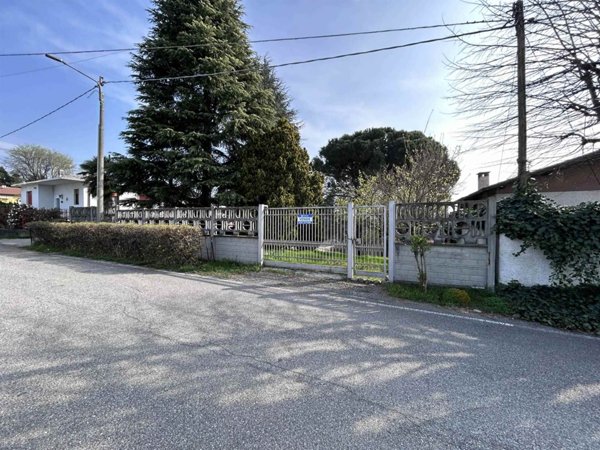 terreno edificabile in vendita ad Olgiate Olona