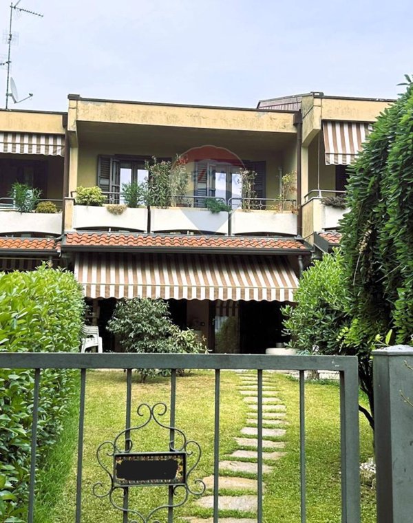 casa indipendente in vendita ad Olgiate Olona