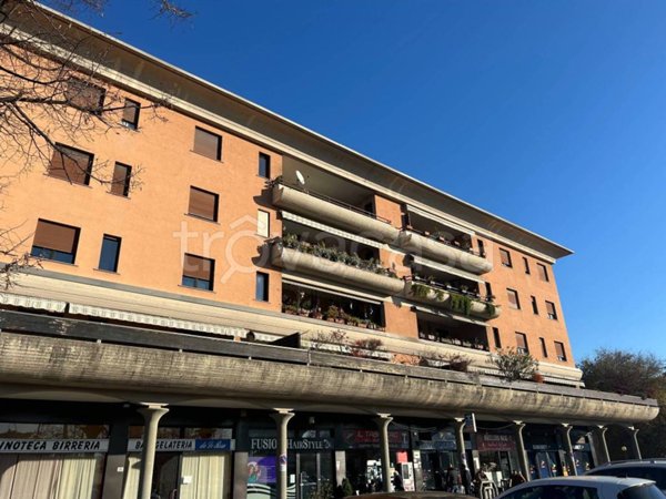 appartamento in vendita ad Olgiate Olona in zona Buon Gesù