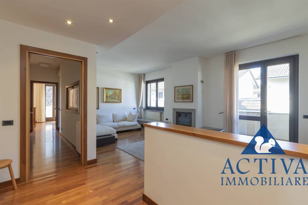 casa indipendente in vendita ad Olgiate Olona