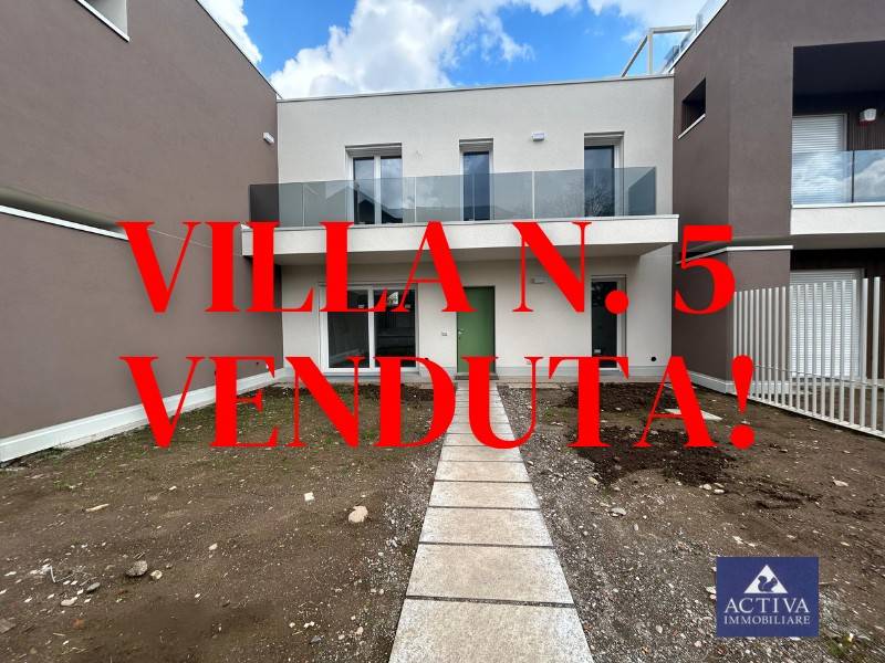 casa indipendente in vendita ad Olgiate Olona