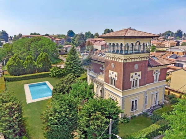 villa in vendita ad Olgiate Olona