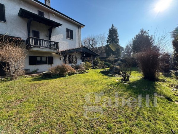 casa indipendente in vendita ad Olgiate Olona
