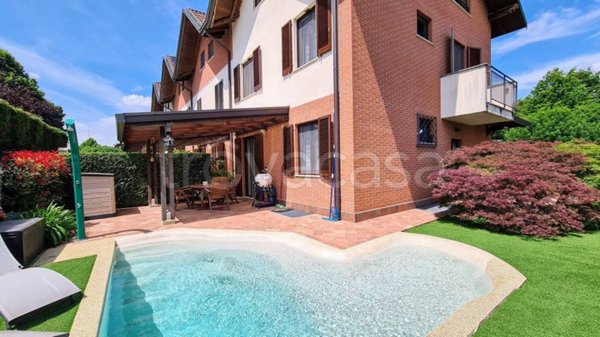 casa indipendente in vendita ad Olgiate Olona