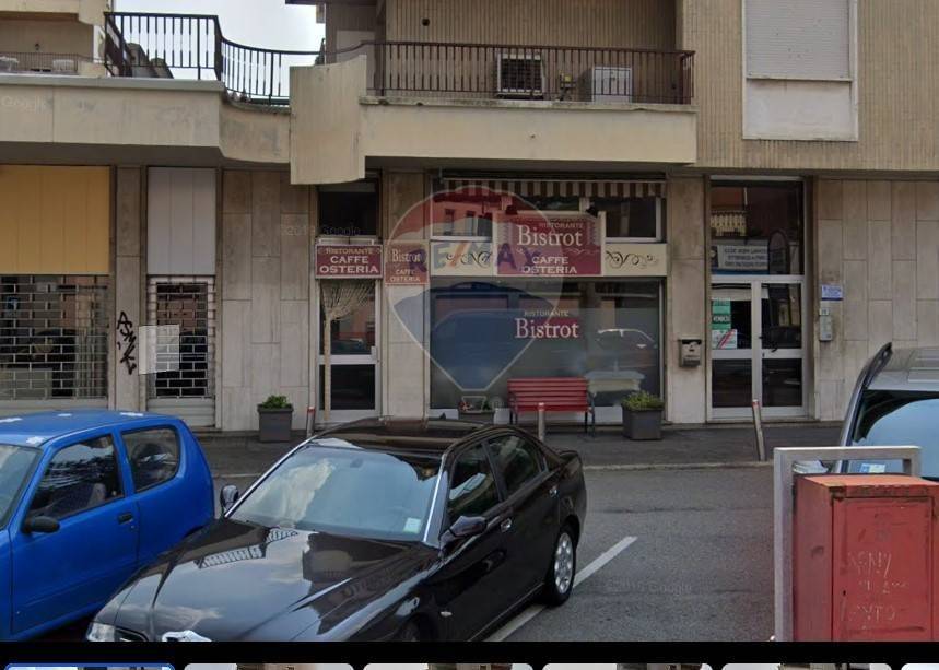 negozio in vendita ad Olgiate Olona
