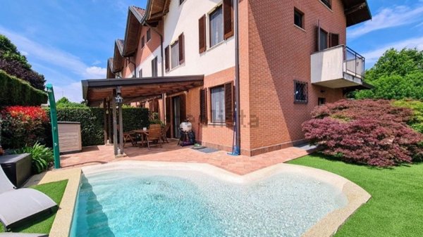 casa indipendente in vendita ad Olgiate Olona