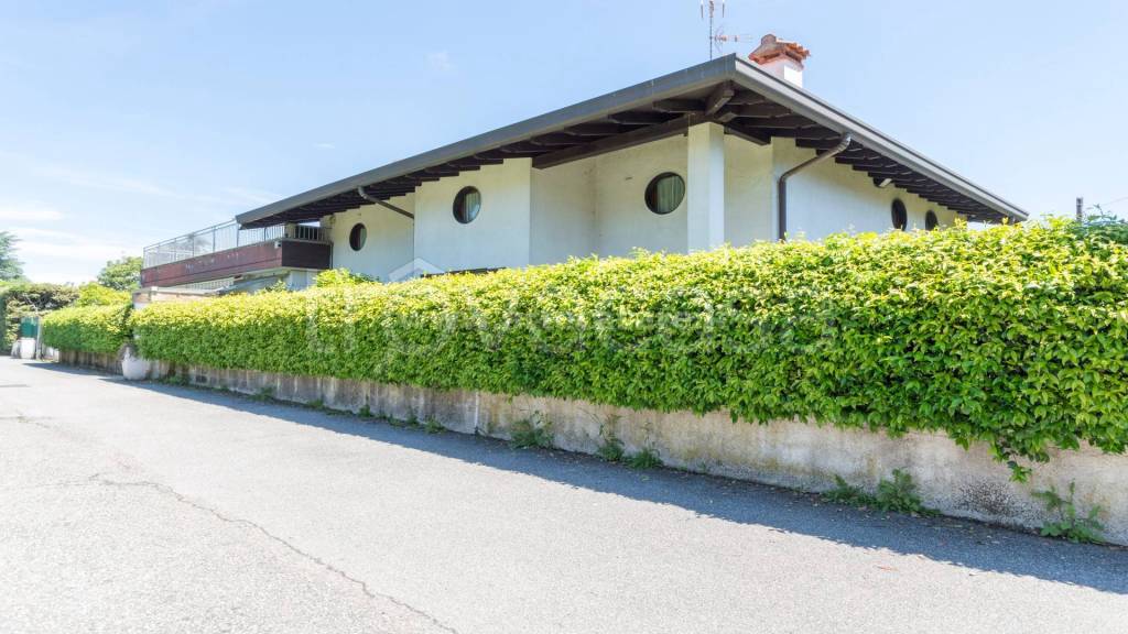 casa indipendente in vendita ad Olgiate Olona