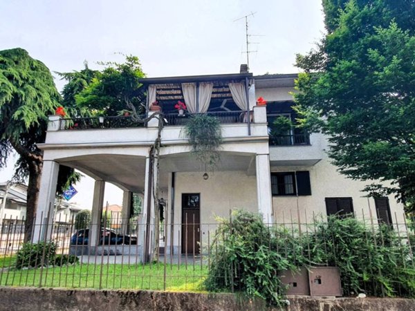 appartamento in vendita ad Olgiate Olona